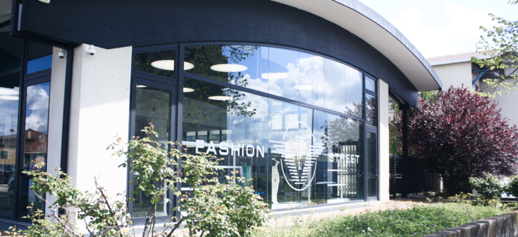 Fashion street outlet